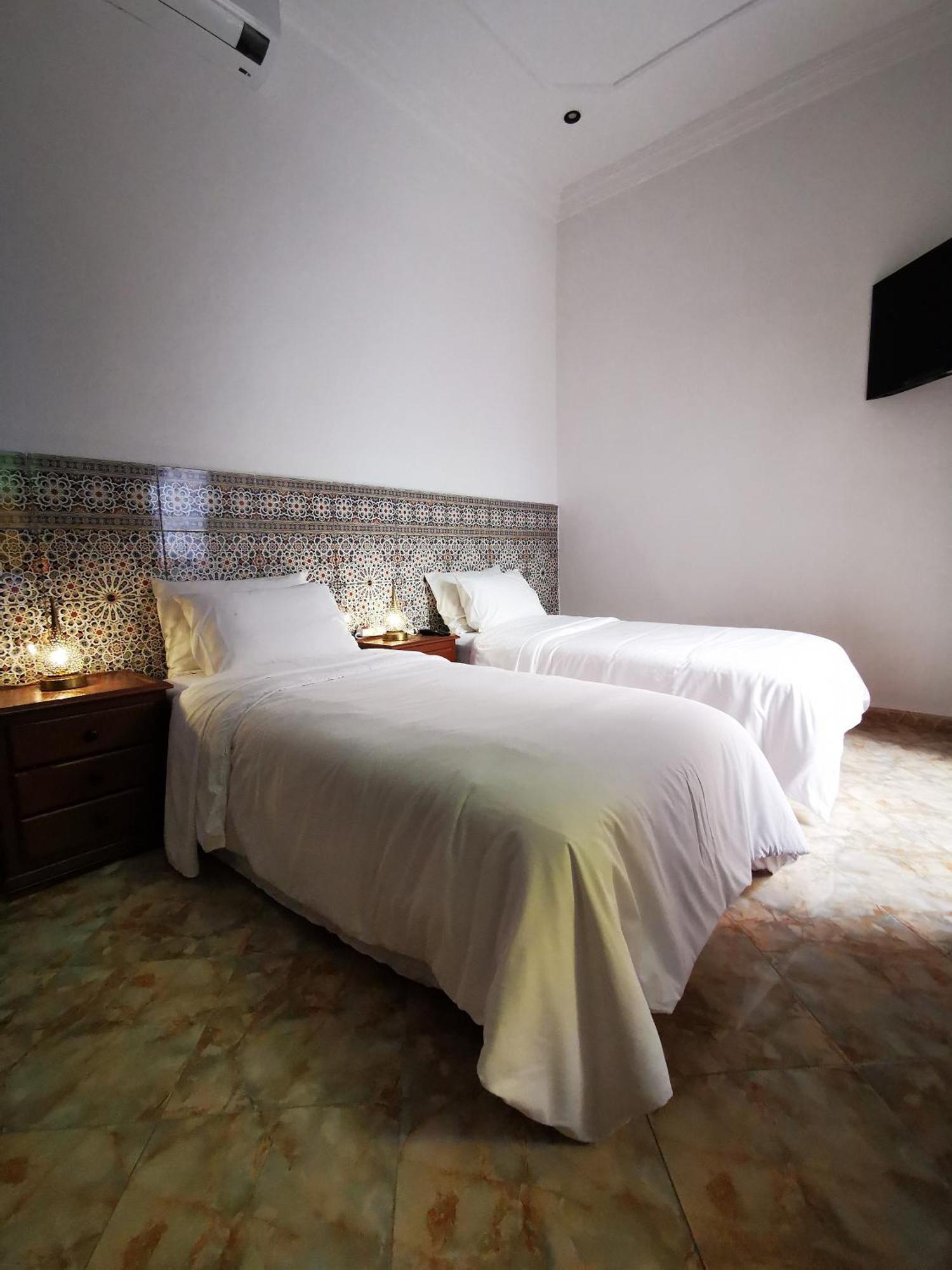 Dar Al Fassia Hotel Oujda Bagian luar foto