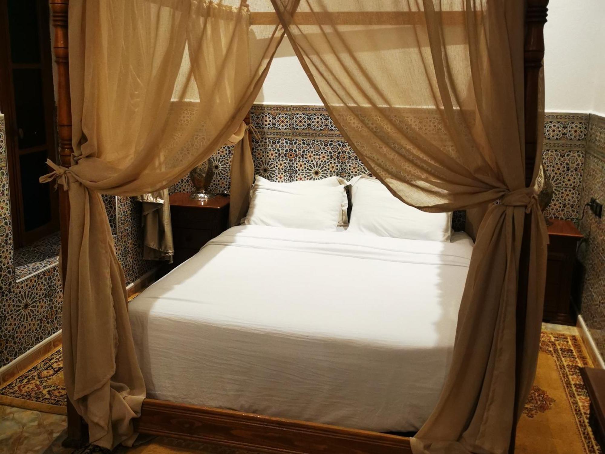 Dar Al Fassia Hotel Oujda Bagian luar foto