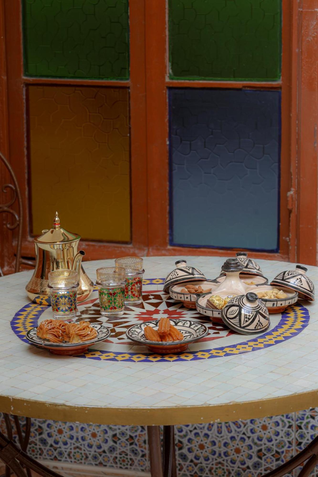 Dar Al Fassia Hotel Oujda Bagian luar foto