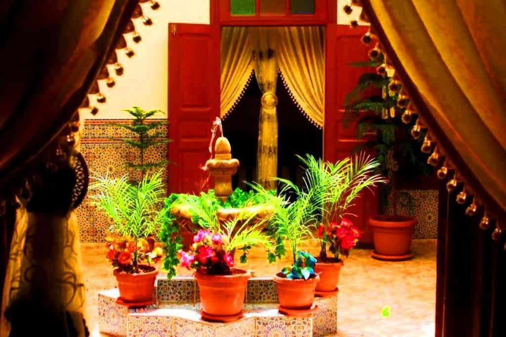 Dar Al Fassia Hotel Oujda Bagian luar foto